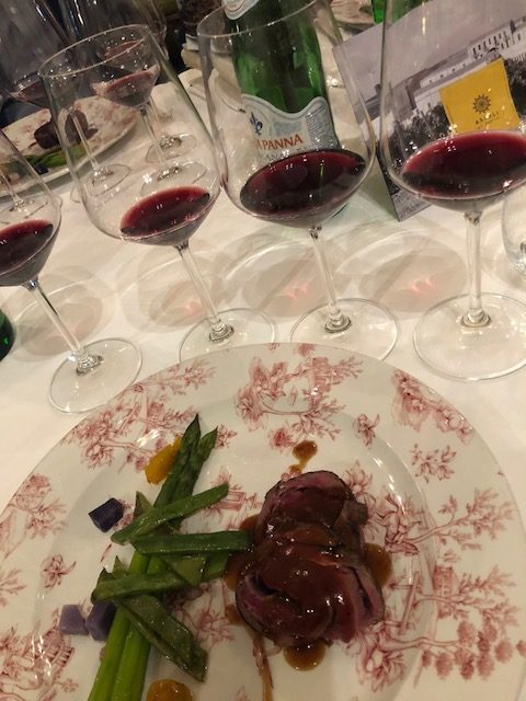 Nero d’Avola Assuli con saltimbocca di filetto di manzo