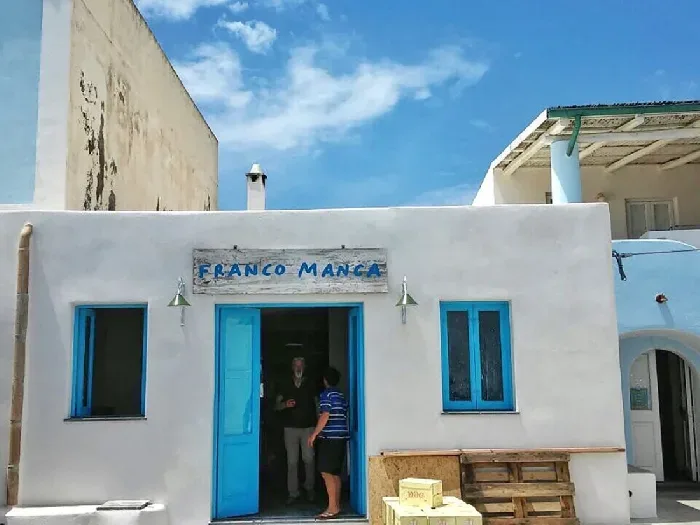 Festa in Piazza a Salina