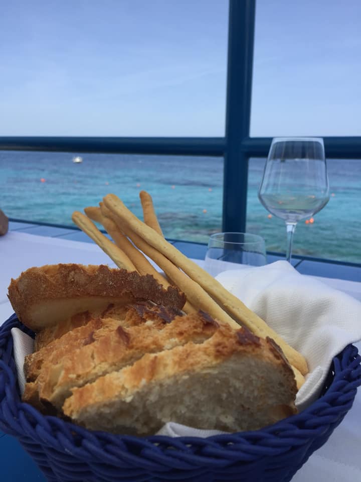 Da Gemma a Capri, pane e grissini