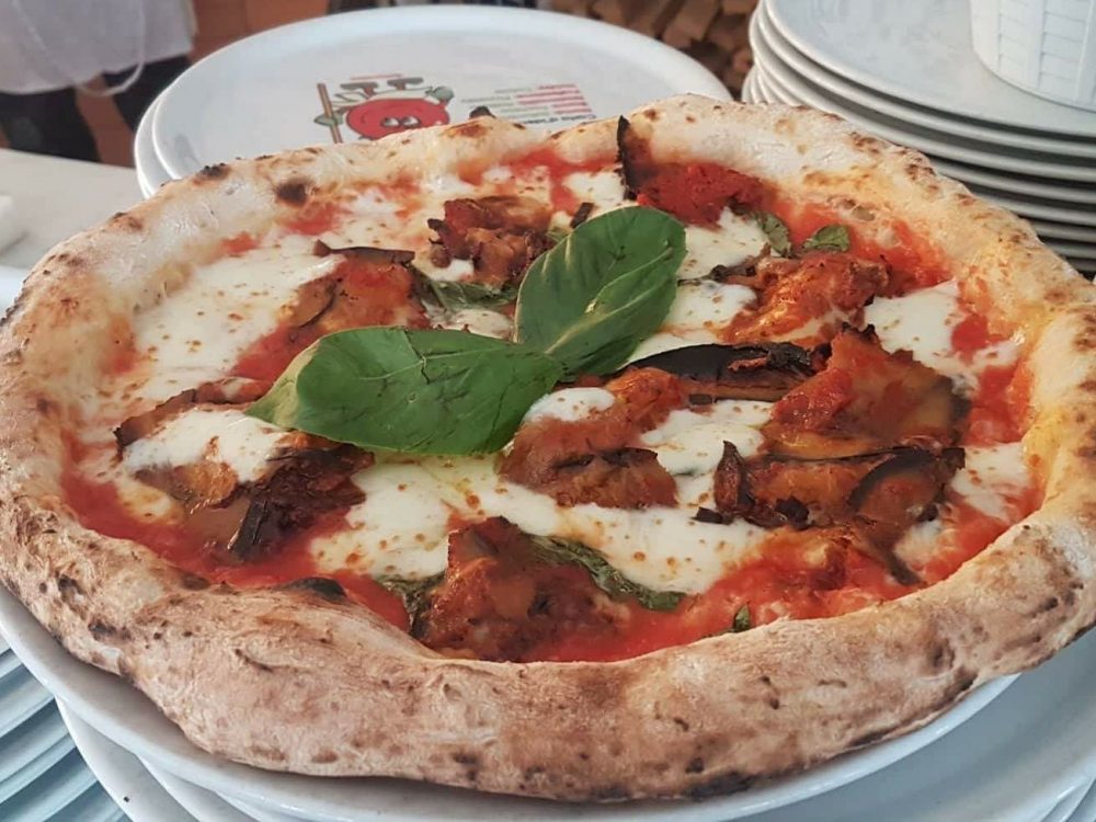 La pizza con la parmigiana di Giorgio Moffa