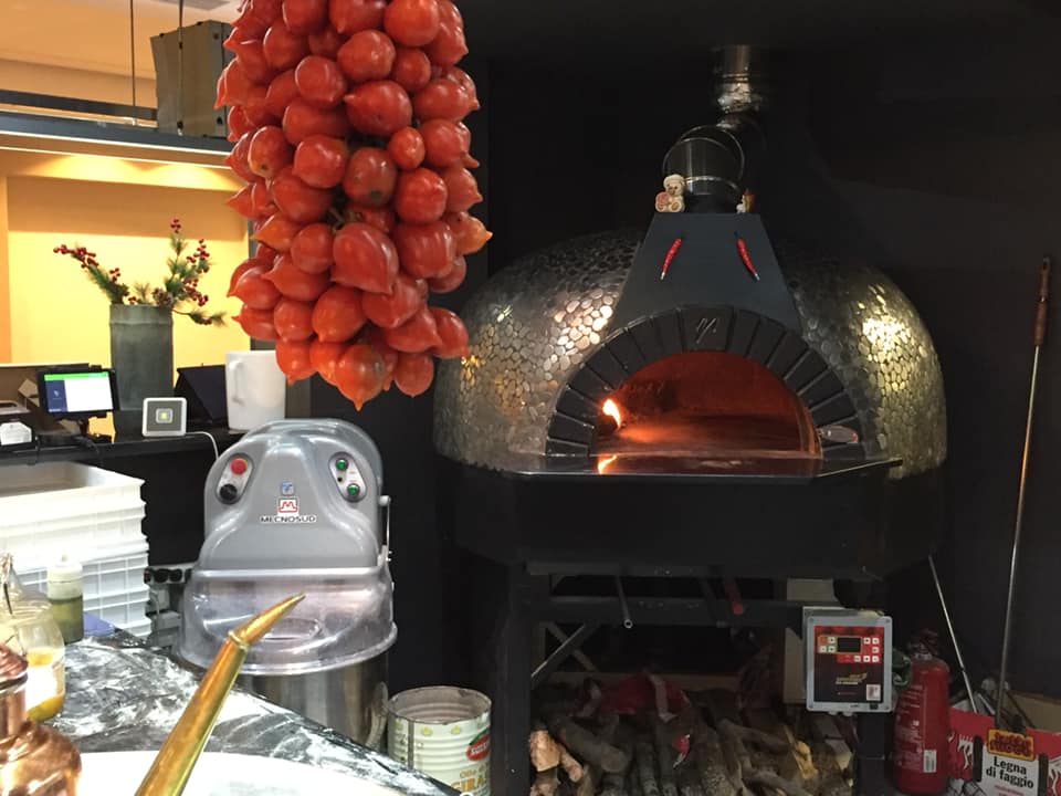 Pizzeria I Belcastro, il forno a legna