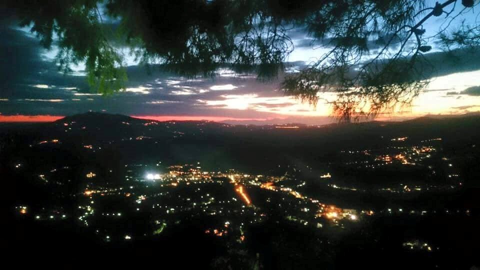 Vallo della Lucania di notte vista dal Rifugio Rosolea