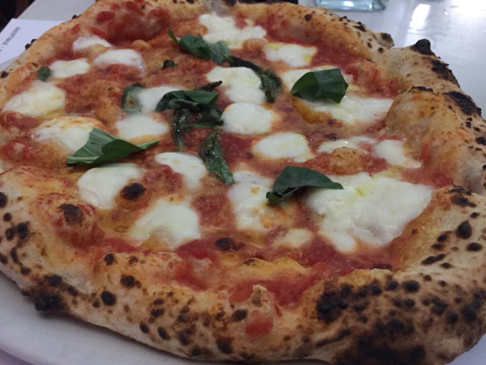 Suscettibile, Pizza e Cucina, pizza Regina