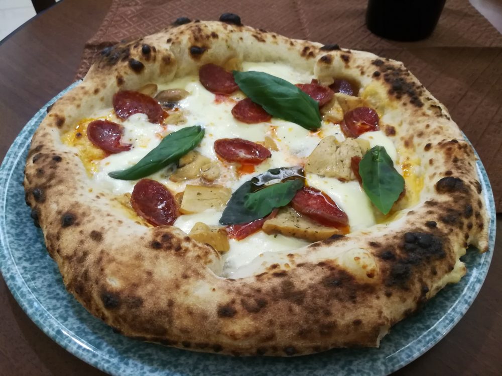 Di Stora - La Pizza con Salsiccia Rossa di Castlpoto e i Porcini