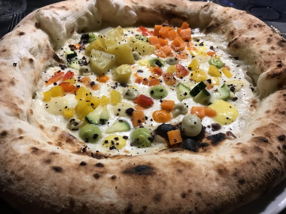 Lionello - Pizza La Ortolana Crudo e Cotto