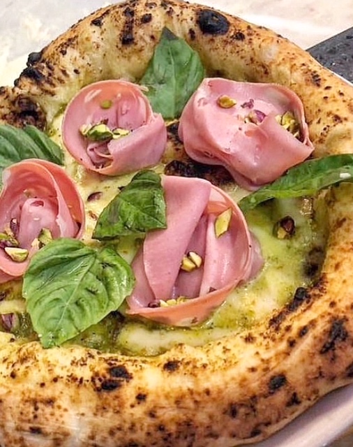 Pizzeria Carlo Sammarco 2.0 - Pizza Pistacchi e Mortadella