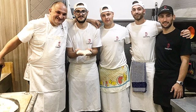 Pizzeria Il Diavoletto - Luciano Freddo e lo staff