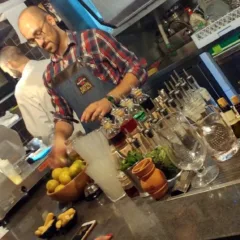 Apotheca - Dispensa e Dopolavoro a Caserta. Bancone