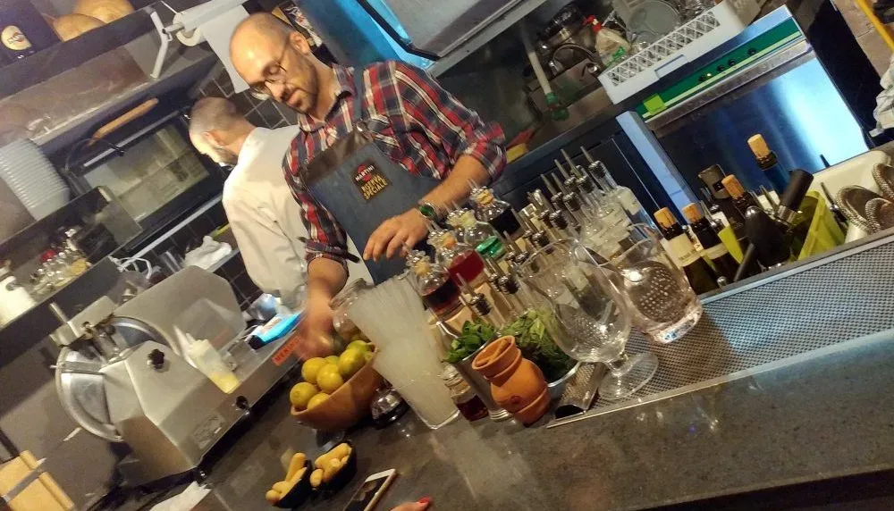 Apotheca - Dispensa e Dopolavoro a Caserta. Bancone