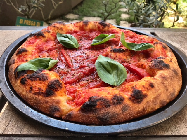 Pepe in Grani -Pizza nel ruoto