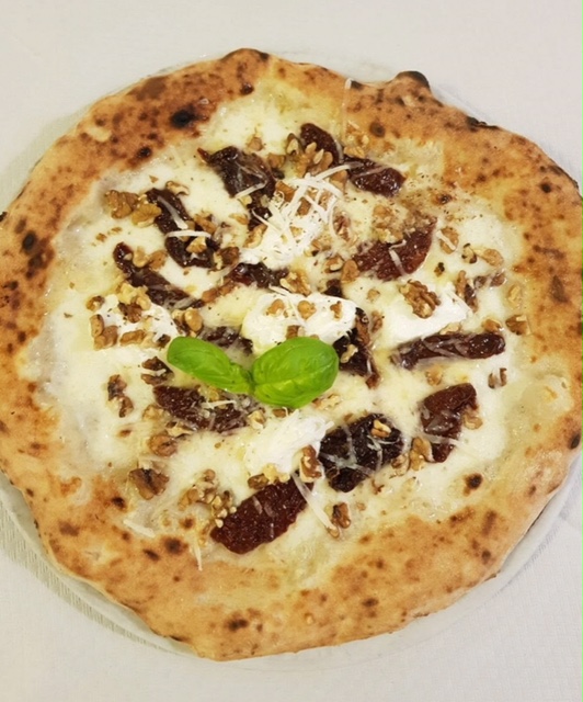 Pizzeria O' Masto - Pizza Scorzone