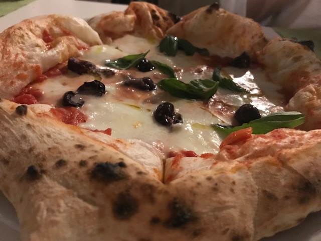 Tre Farine - Pizza La Lucariello