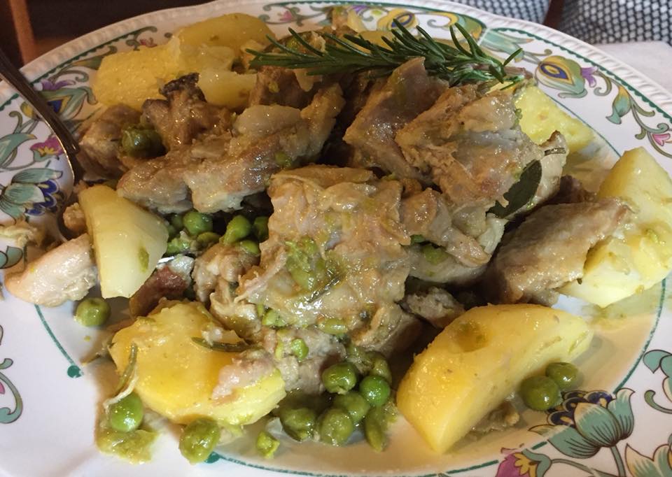 I Moresani, spezzatino di capretto di latte con piselli e patate