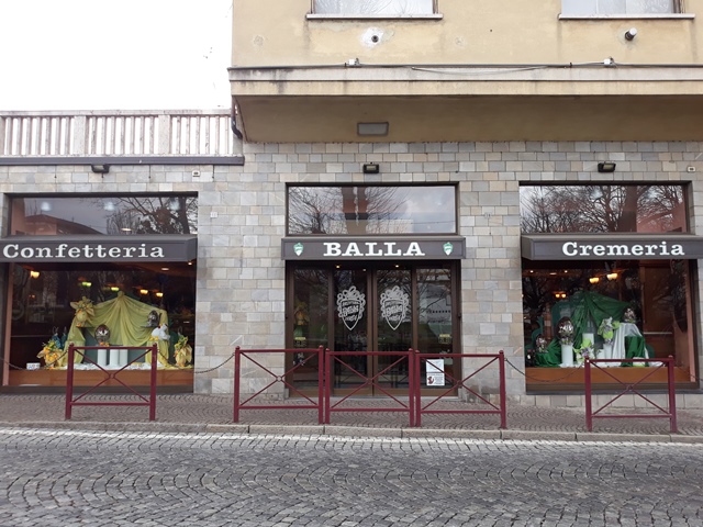 Pasticceria Balla, ingresso