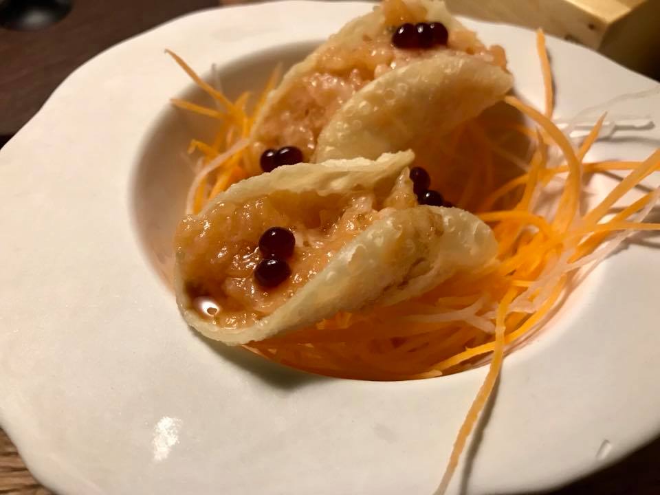 Roji a Nola. Tacos di salmome e caviale