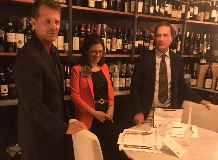 Mariella Caputo tra Maurizio teti e Maurizio Cortese