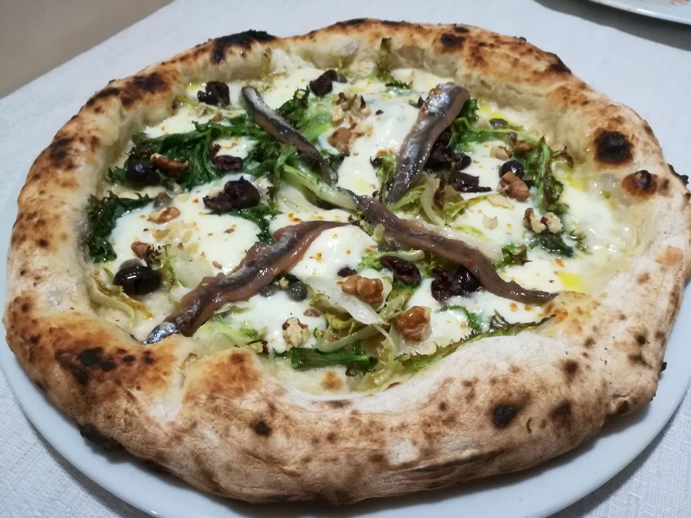 Masseria Gigli - Pizza con Scarole 'aperta'