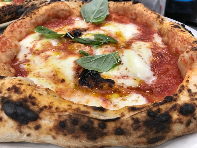 Pizzeria Porzio - Pizza Margherita