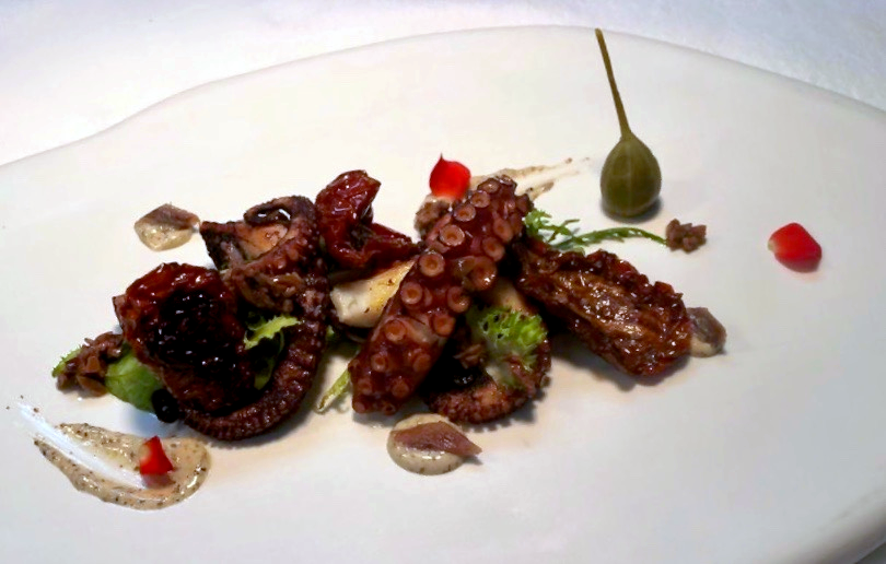 Polpo Arrosto dello chef Pasquale Paolillo, Ristorante il Refettorio – Monastero Santa Rosa Hotel & Spa