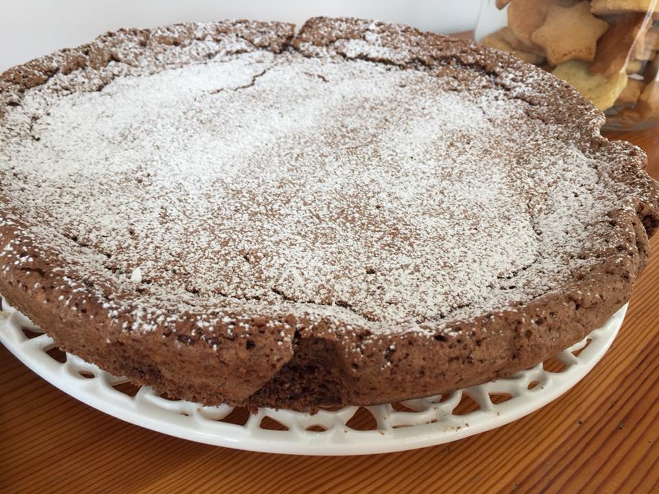 Azienda Agricola Tommasini, la caprese di Anna, con le nocciole dell'azienda