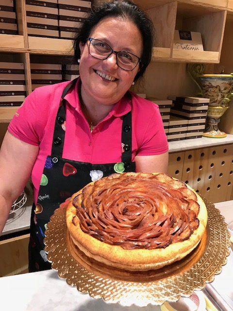 Locanda del Borbone - Bakery Pan di Seta, Crostata di mele annurca di donna Imma