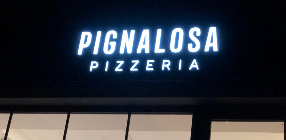 Pignalosa, insegna