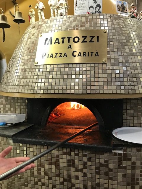 Pizzeria Mattozzi a Pizza Carita' dal 1833 - Forno