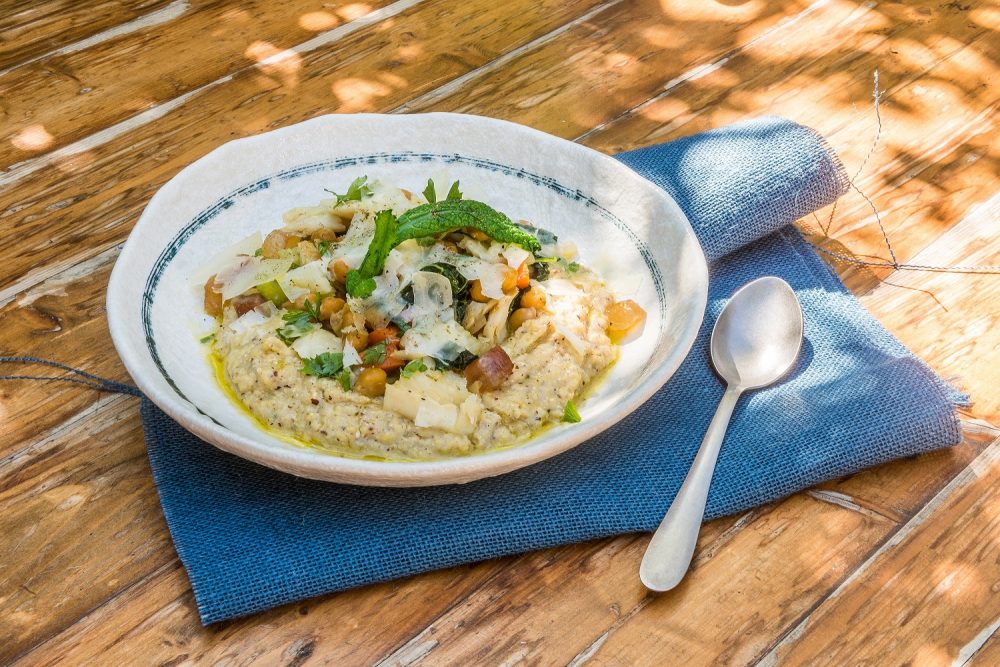 Polenta con ceci, cavolo nero e Stoccafisso di Norvegia