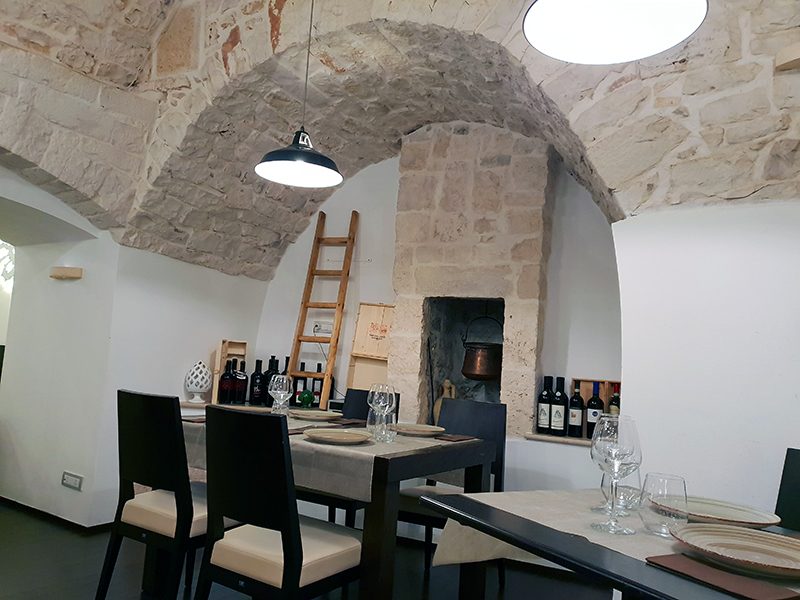 Locanda Romanelli - particolare della sala