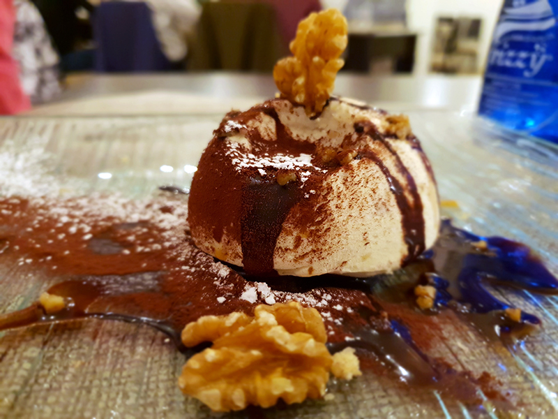 Semifreddo alle noci e nocino pugliese
