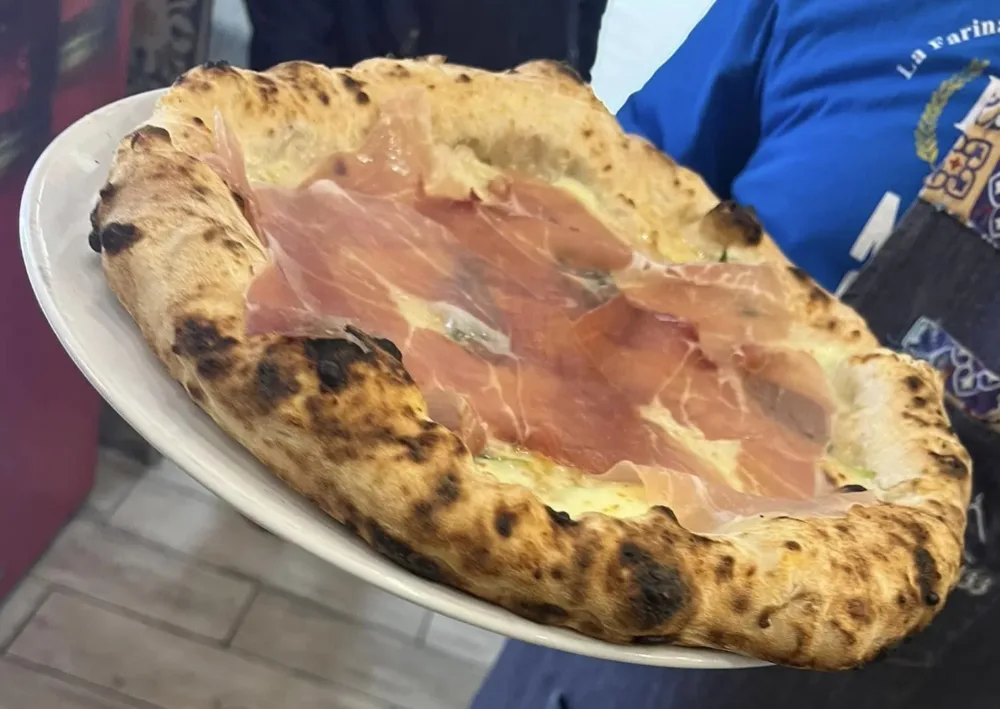 Pizzeria Diametro 33 - Bianca con prosciutto