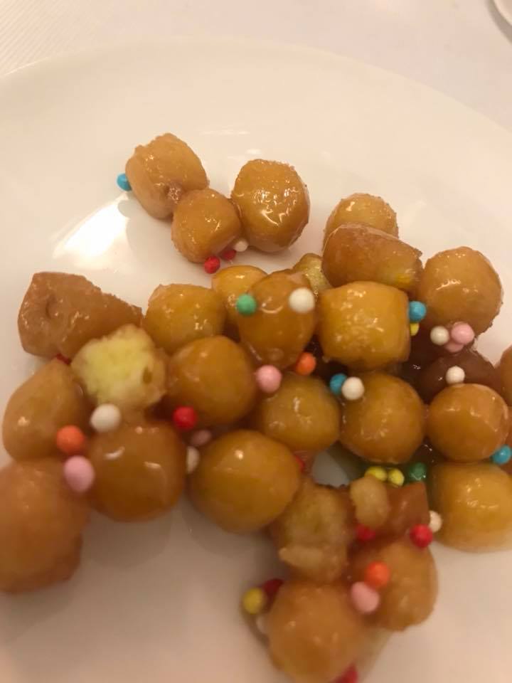 Piazzetta Milu' - struffoli