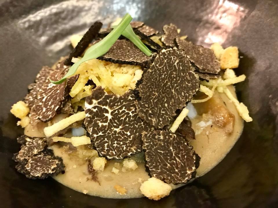 Piazzetta Milu' - Uovo fondente, porcini, patate e tartufo