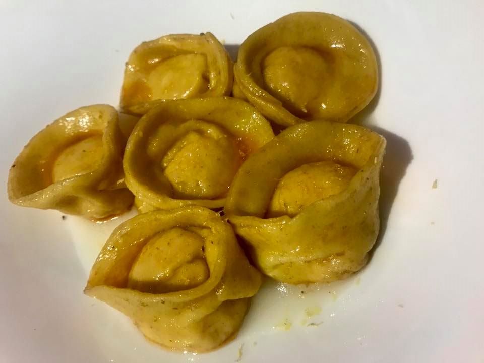 Massimo Carleo Home Restaurant Cappelletti con crostacei, la loro bisque e cavolfiore