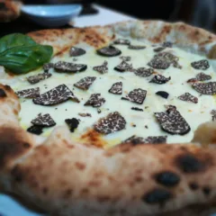 Babalu' - Il CasaleIlo, La Pizza con Tartufo fresco
