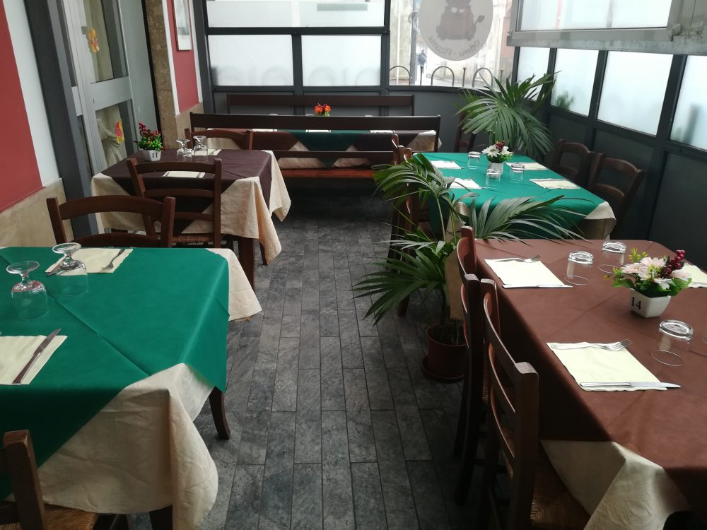 Osteria Pizzeria La Bufala Brilla, Esterno