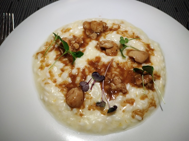 Ristorante Sette, risotto acquerello con animelle glassate, limone e rosmarino