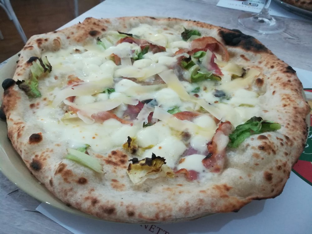 Pizzeria Francesco, Scarola, Pancetta Sannita e Provolone del Monaco