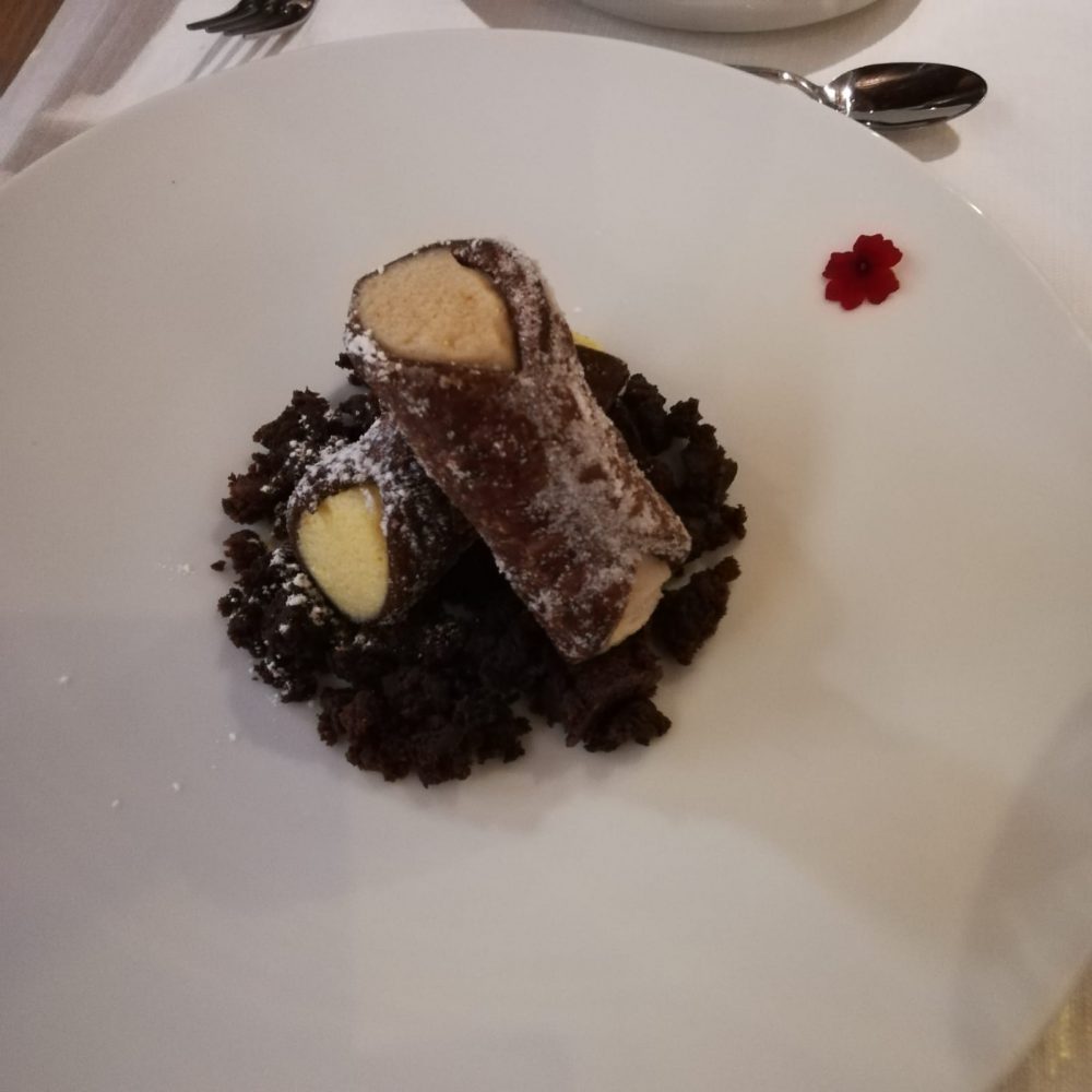 Wapo, il cannolo al cioccolato