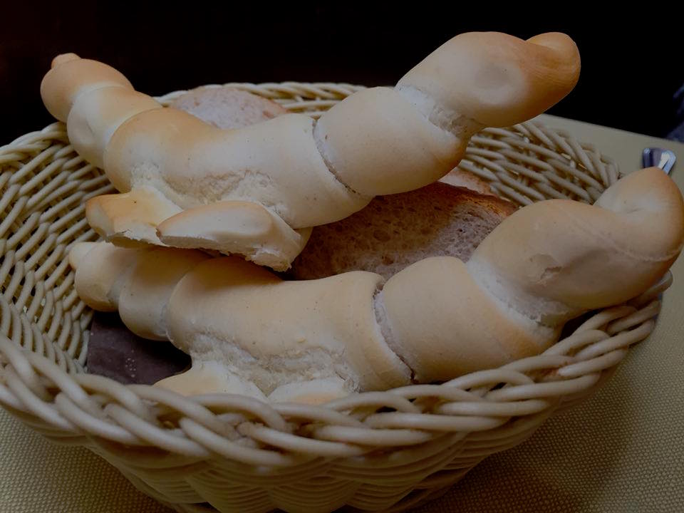 ai Quattro Angeli, il pane