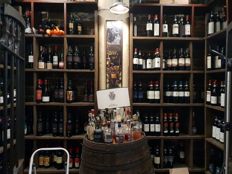 TerrAntica Braceria - la cantina