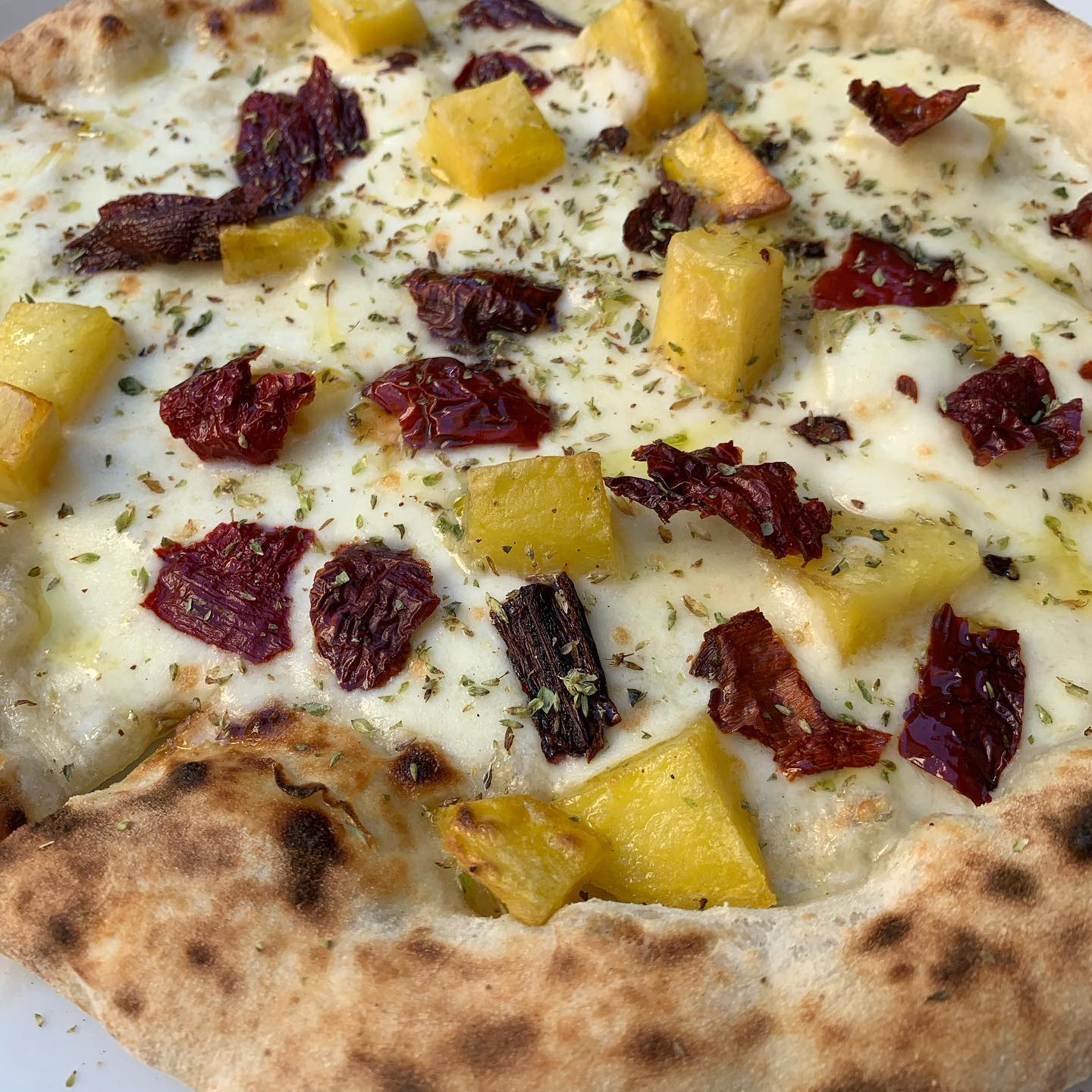 Resilienza, Pizza patate e peperoni cruschi