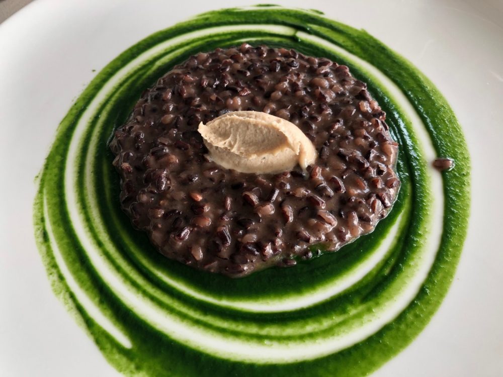 27 Ristorante Collina, Almenno San Bartolomeo risotto di riso venere, spinaci e cremoso di missoltini