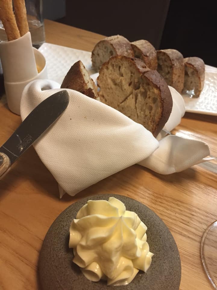 Osteria Fernanda, pane, grissini e burro