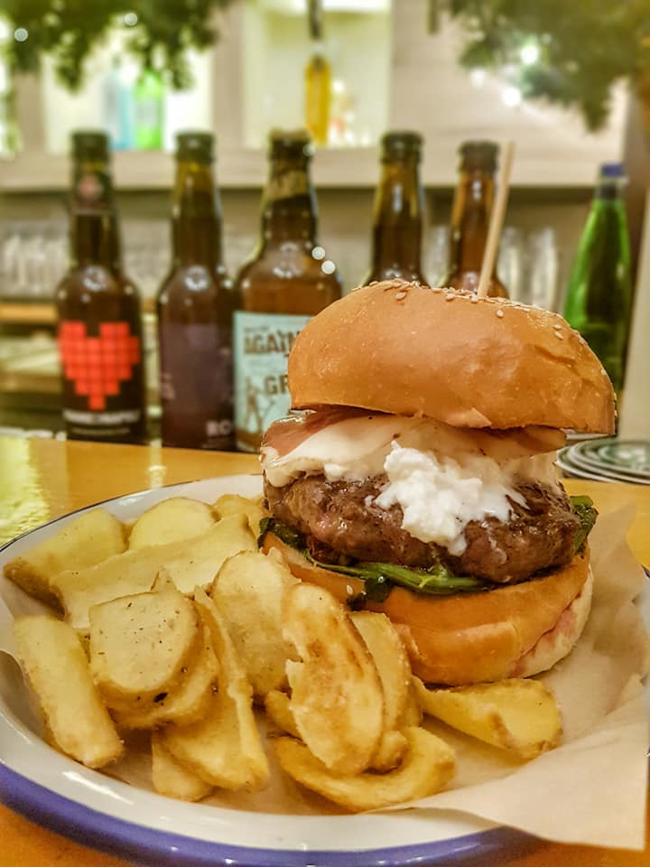 Public House Burger Gourmet