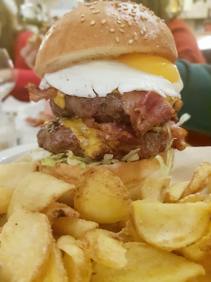 Public House Burger Gourmet