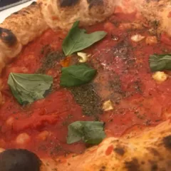 La pizza marinara