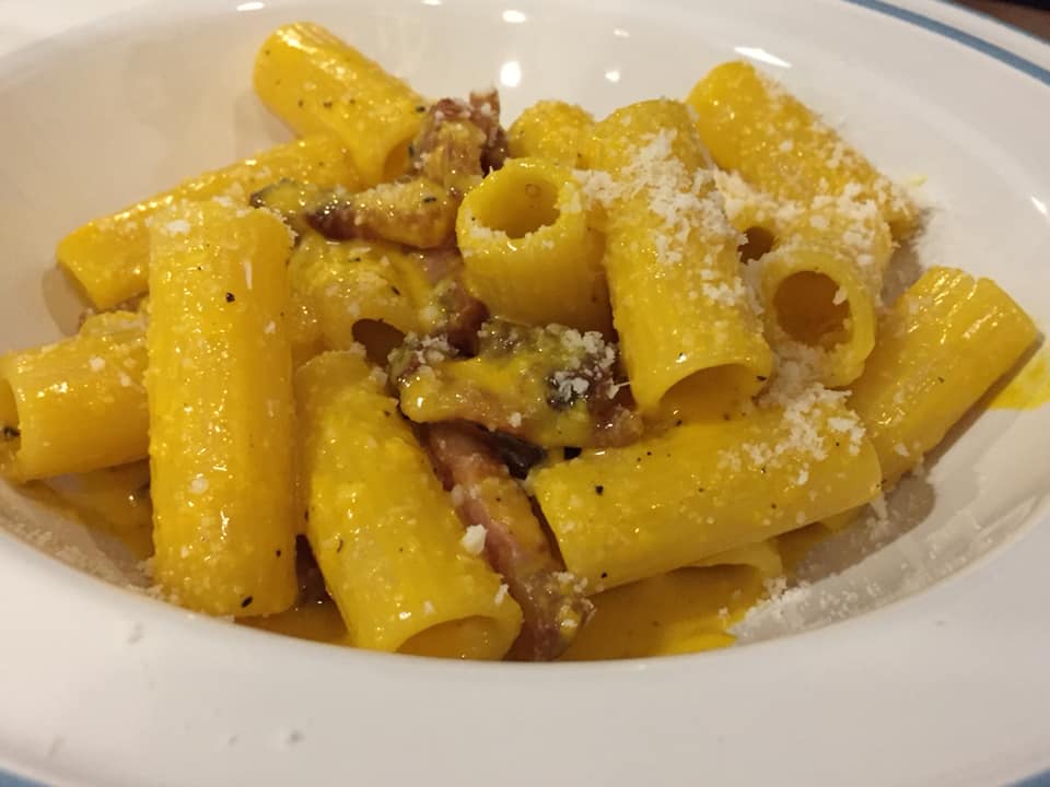 Menabo' Vino e Cucina, la carbonara