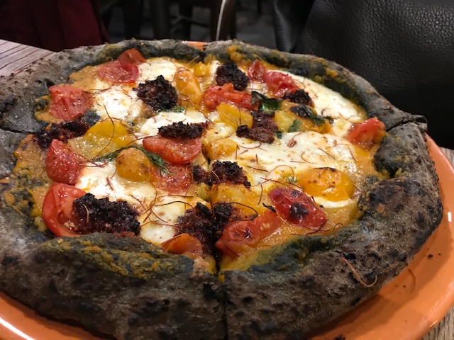 Pizzeria Ammaccamm - Pizza ‘Nduja zuccata