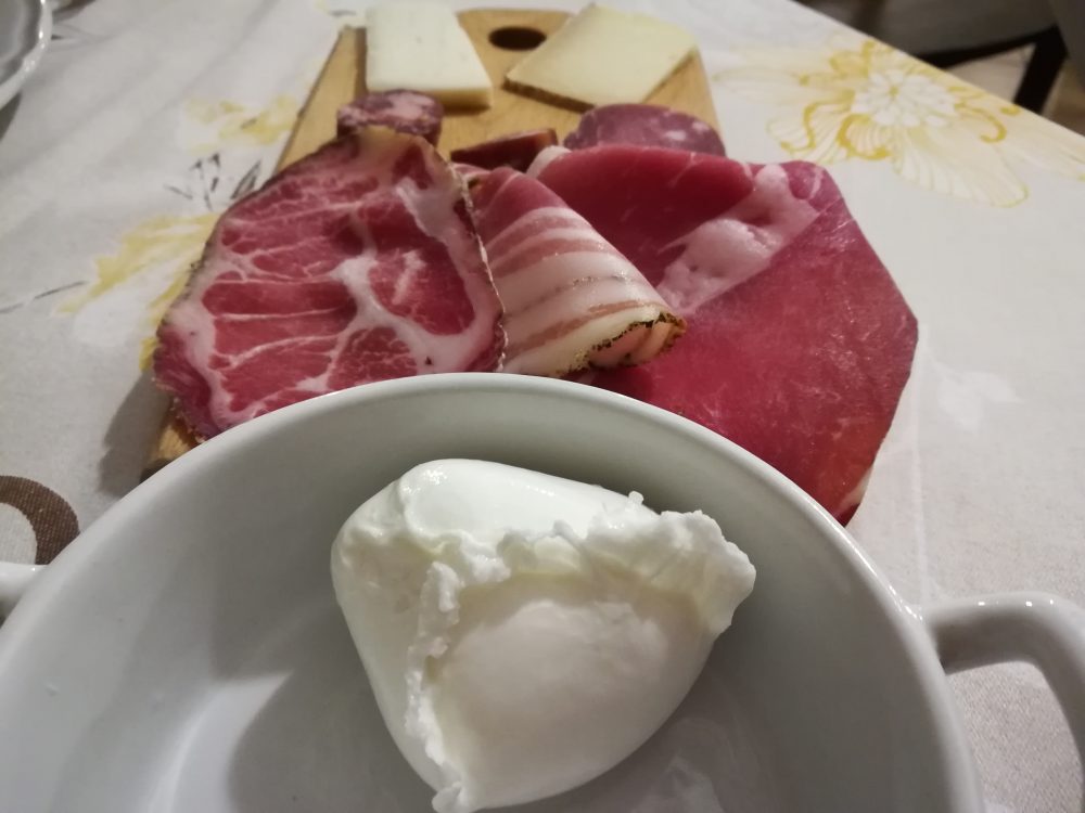 Braceria Sott'o' Portone - La Mozzarella
